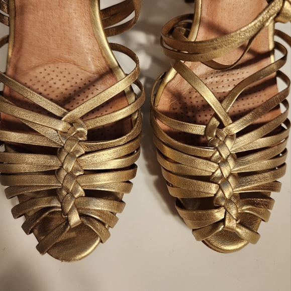 Corso Como  Golden Heels Sandals  Size 7 - Picture 11 of 11